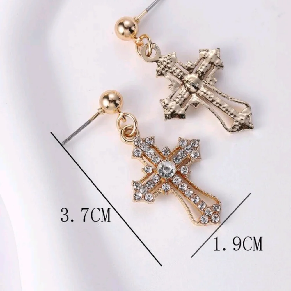 Gorgeous Cross Earrings - Picture 3 of 4